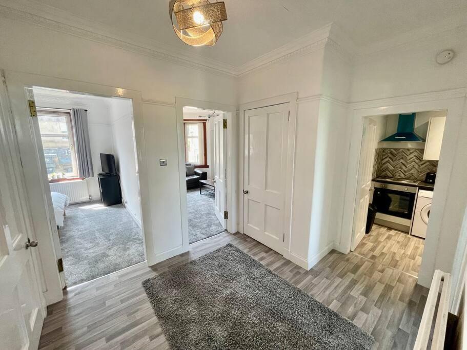 Large 2 Bed Near Glasgow Airport Paisley Extérieur photo