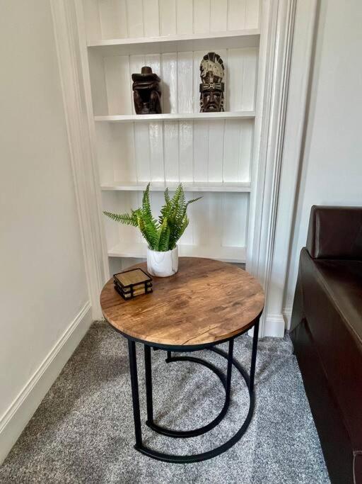 Large 2 Bed Near Glasgow Airport Paisley Extérieur photo